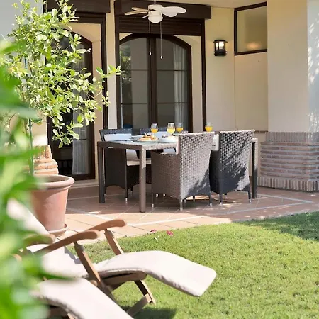 Arqueros Golfside Residency Apartman