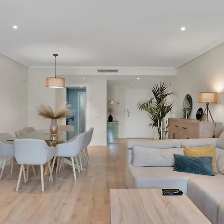 Apartman Arqueros Golfside Residency *