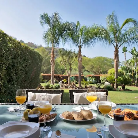 Apartman Arqueros Golfside Residency *