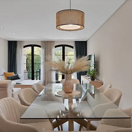 Apartman Arqueros Golfside Residency *